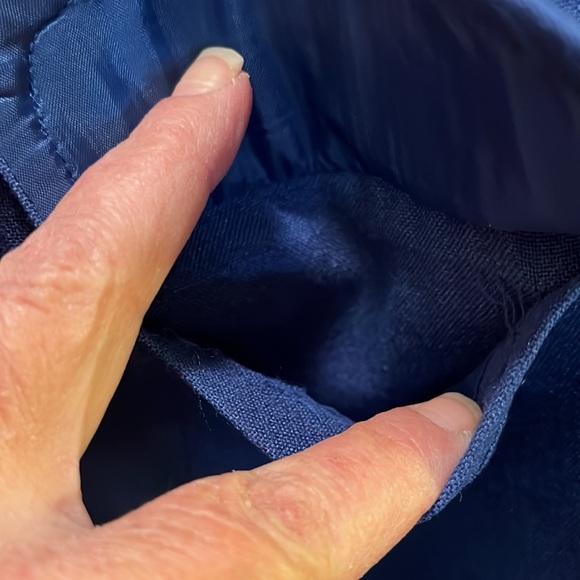 Womens size 38 blue blazer with button front, lined and pockets-worn maybe once - Picture 5 of 7